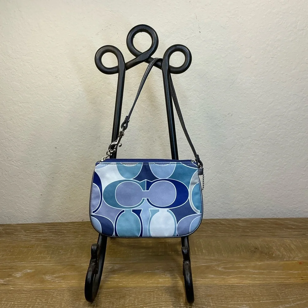 Coach Gallery Blue, Grey, Turquoise Signature Scarf Print Sateen Wristlet